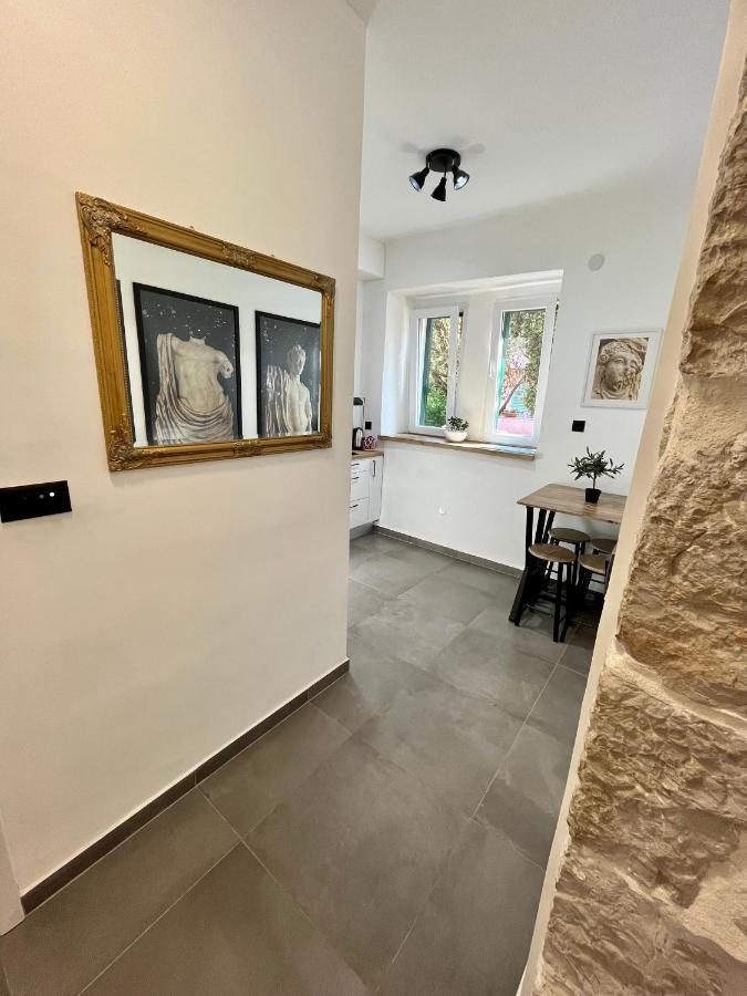 Luxury Heritage Apartment Zara Antica Εξωτερικό φωτογραφία